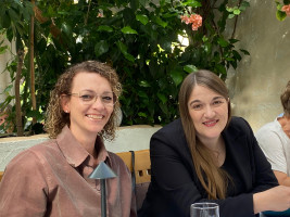 Ronja Endreß mit Julia Fischer (Bürgermeisterin Kahl)