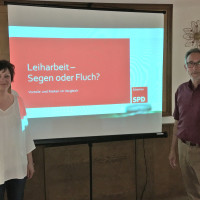 Stadtverbansvorsitzender Reiner Krzyzak-Zeller mit Referentin Eva Homolka