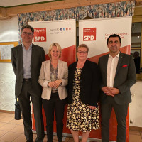Ehrengast Arif Taşdelen (Generalsekretär der BayernSPD und MdL), Claudia Bensing (Vorsitzende der SPD Alzenau), Martina Fehlner (MdL) und Gordon Hadler (Vorsitzender der SPD Alzenau)